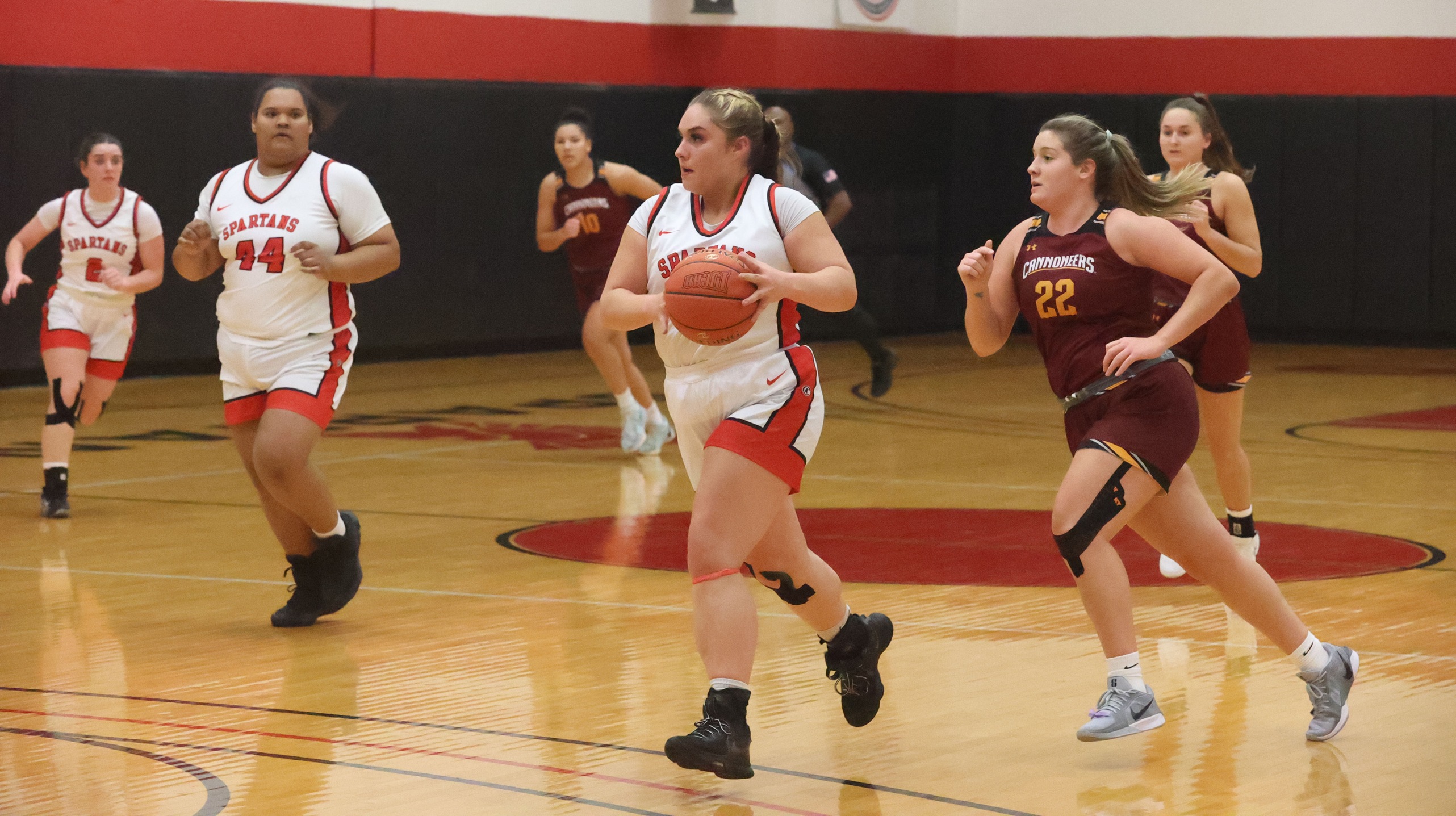 Sierra Murray had nine rebounds in Wednesday's game against Jefferson.